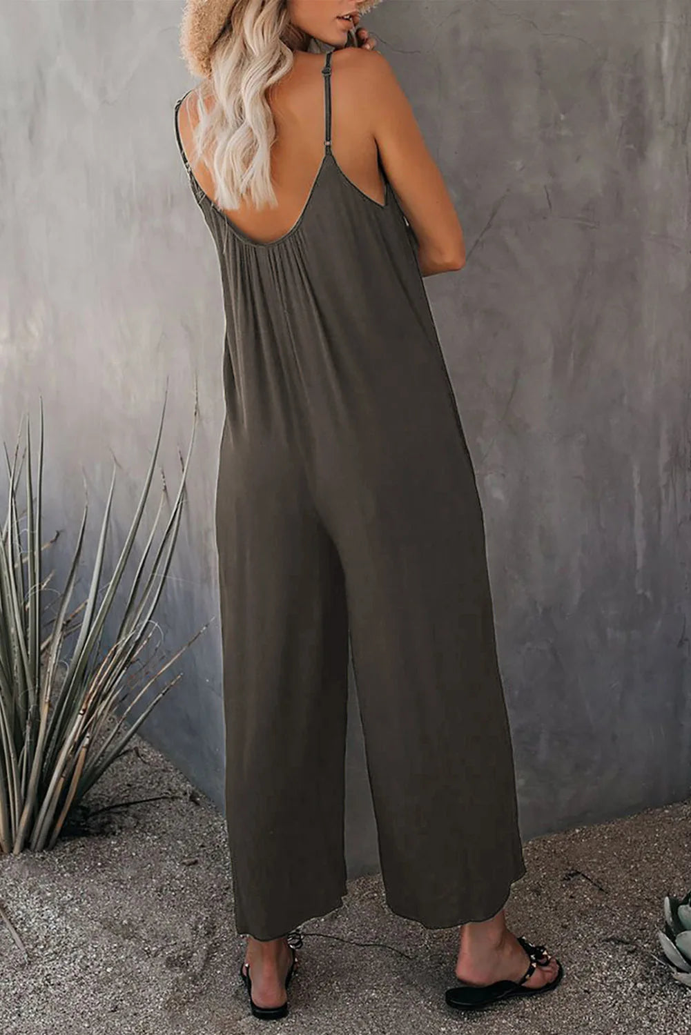 European and American Suspender Women's 2023 Summer New Foreign Trade Tolid Color Pocket Casual Jumpsuit
