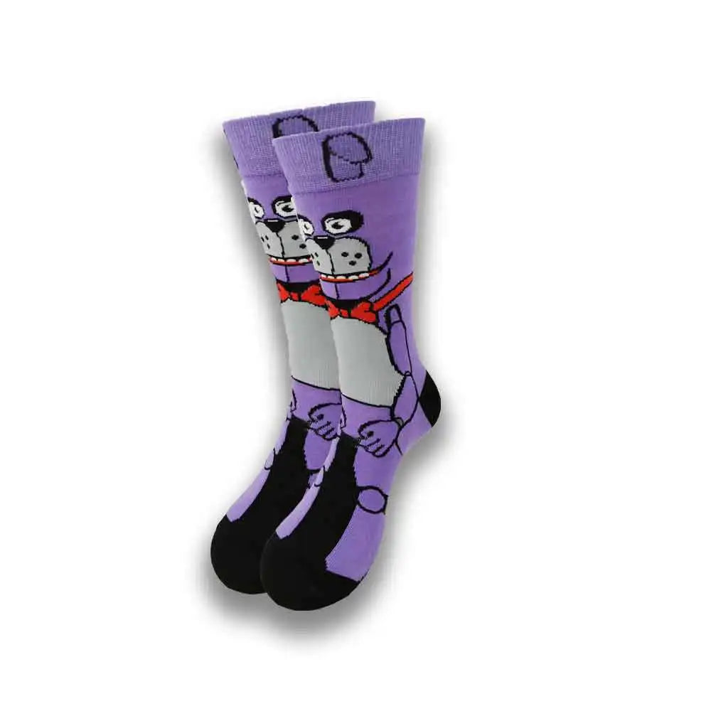 Fashionable design of men's and women's socks in spring and autumn young tube crew socks.