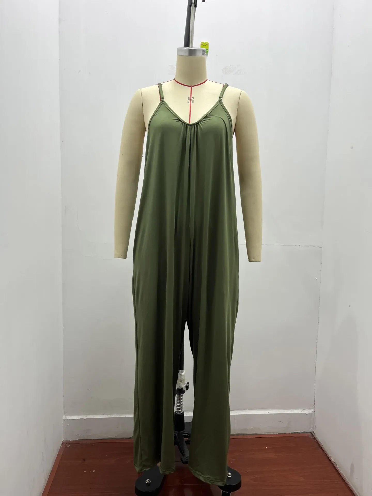European and American Suspender Women's 2023 Summer New Foreign Trade Tolid Color Pocket Casual Jumpsuit