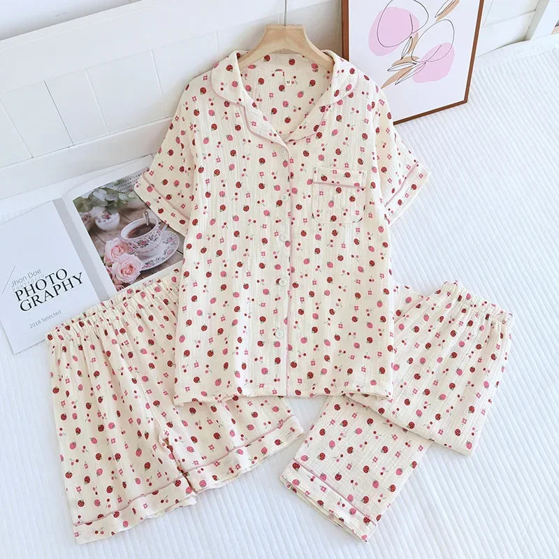 Small Love Heart Printed Cotton Pajamas for Women Three Piece Set Spring and Summer Short Sleeved Shorts Homewear Long Pants Set