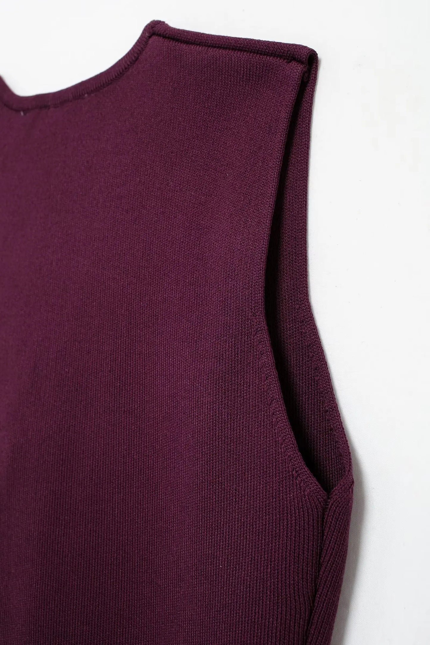 TRAFZA 2025 Women Skirt Set Wine Red Knitted V-Neck Sleeveless Slim Vest +Solid High Waist Zipper Patchwork Long Skirt Street