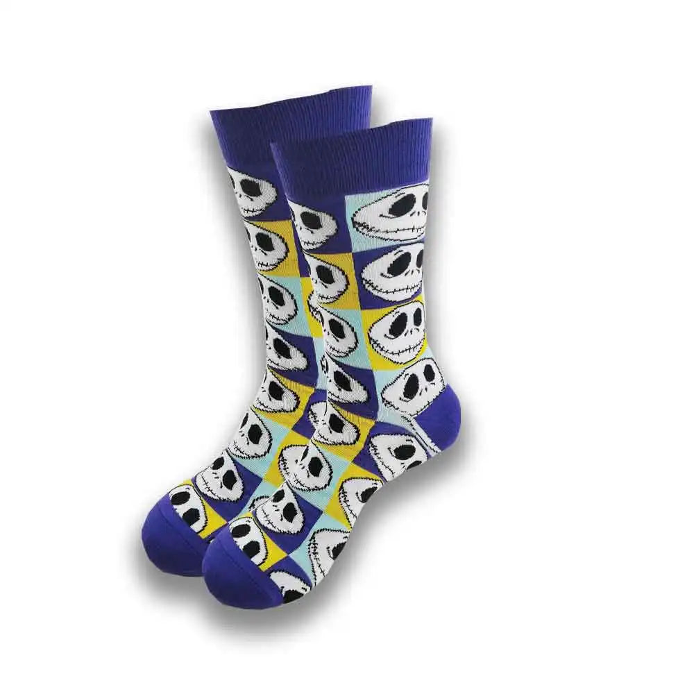 Fashionable design of men's and women's socks in spring and autumn young tube crew socks.
