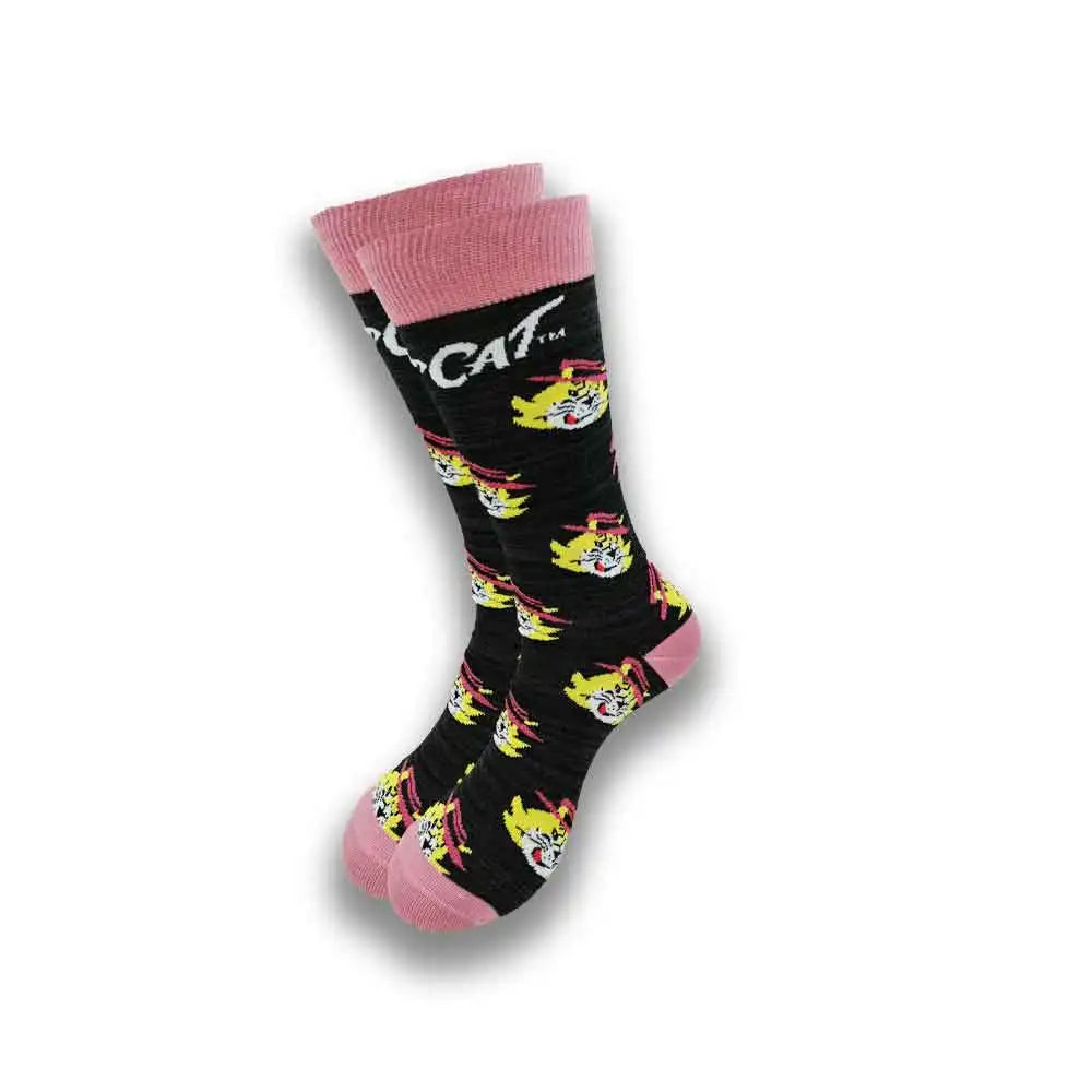 Fashionable design of men's and women's socks in spring and autumn young tube crew socks.